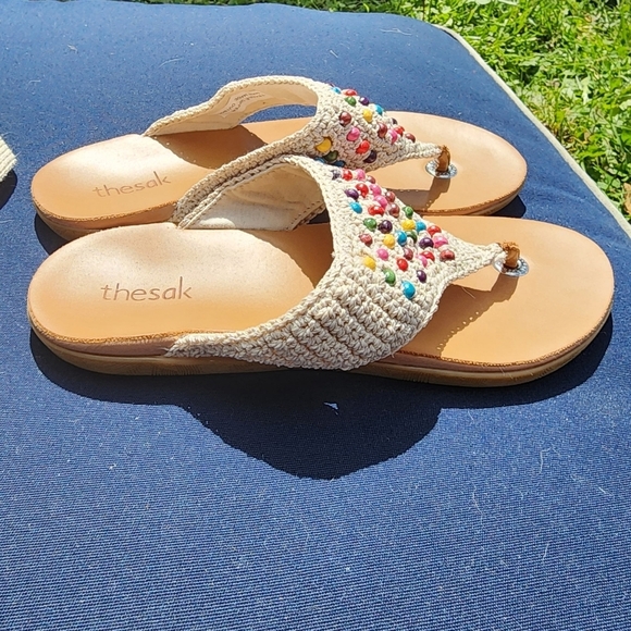 THE SAK Shana Rainbow Wood Beaded Hand Crochet Sandals & Bag Size 6 Boho Thong - Picture 10 of 16